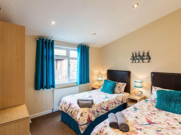 Windermere Retreat - White Cross Bay Holiday Park Bagian luar foto
