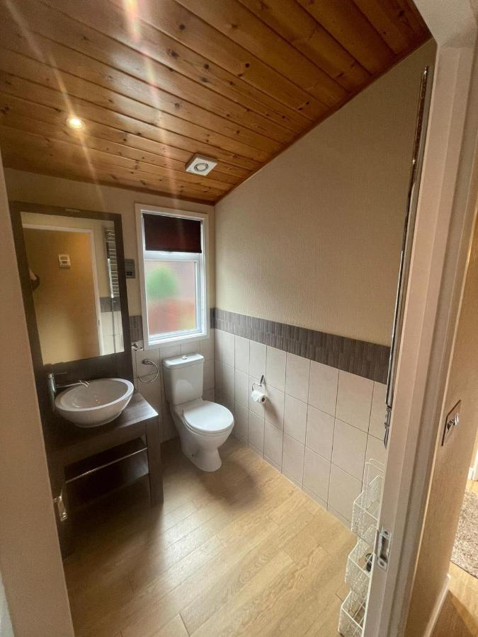 Windermere Retreat - White Cross Bay Holiday Park Bagian luar foto